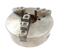 Патрон токарный самоцентрирующий 3 - х кулачковый , с посадкой на планшайбу d 315 , 7100 - 0012 тип 1,с универсальными кулачками