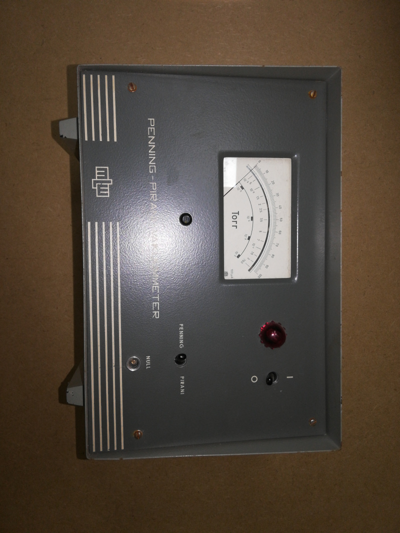 Вакуумметр VAKUUMMETER Typ KUJ ,  20 VA , 220 v , 50 Hz