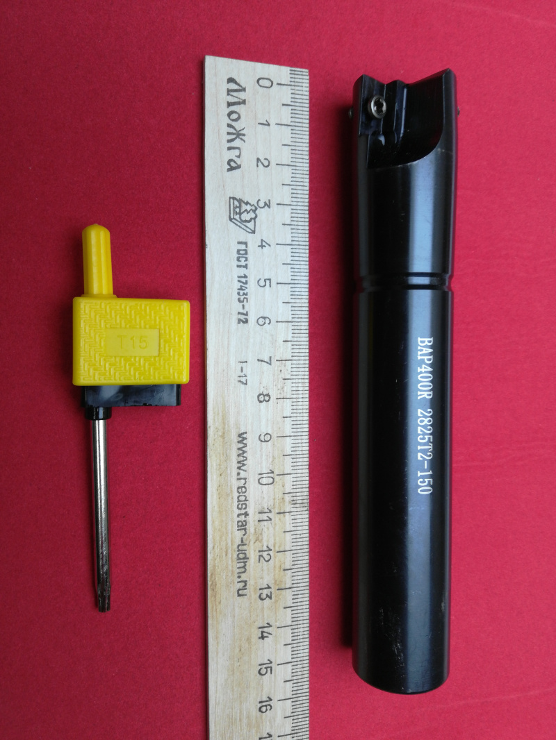 Фреза корпусная  d28 концевая с мех.креплением (BAP400R-C25-28-150-2T)