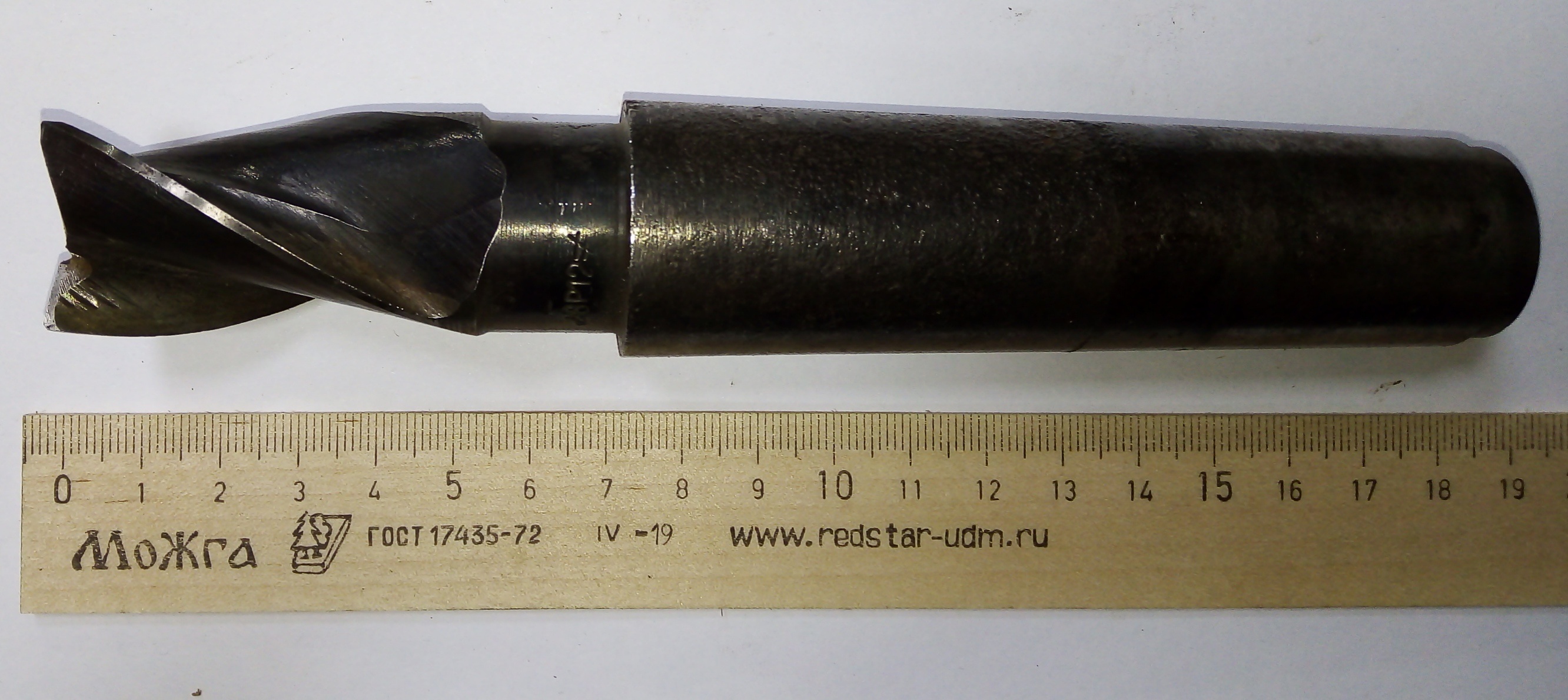Фреза Концевая d 28х50 к/х Z=3 КМ4 Р12 (ржавчина)