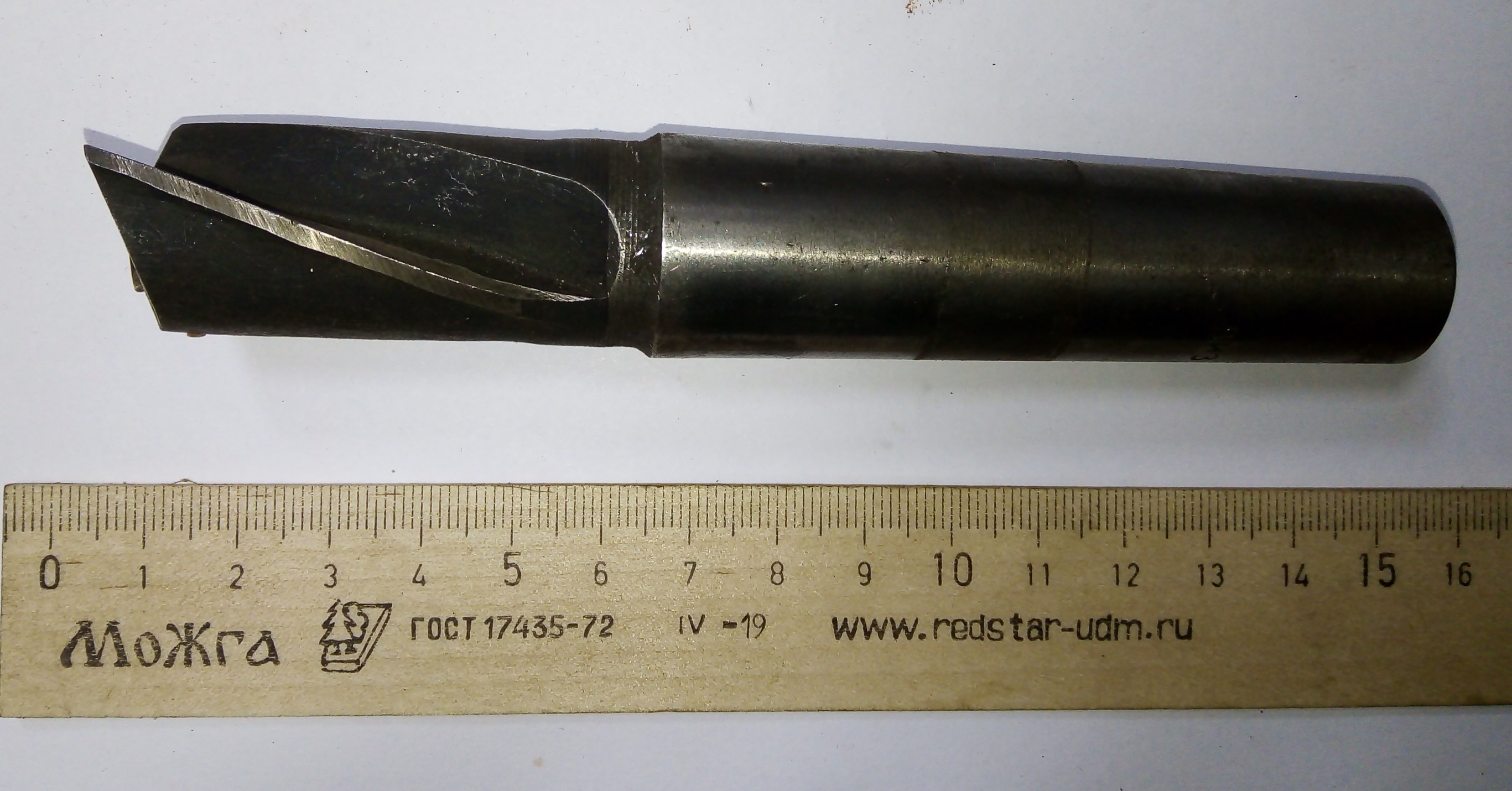 Фреза Концевая d 24х40 к/х Z=2 КМ3 Р18 (мелкие сколы-вмятины)