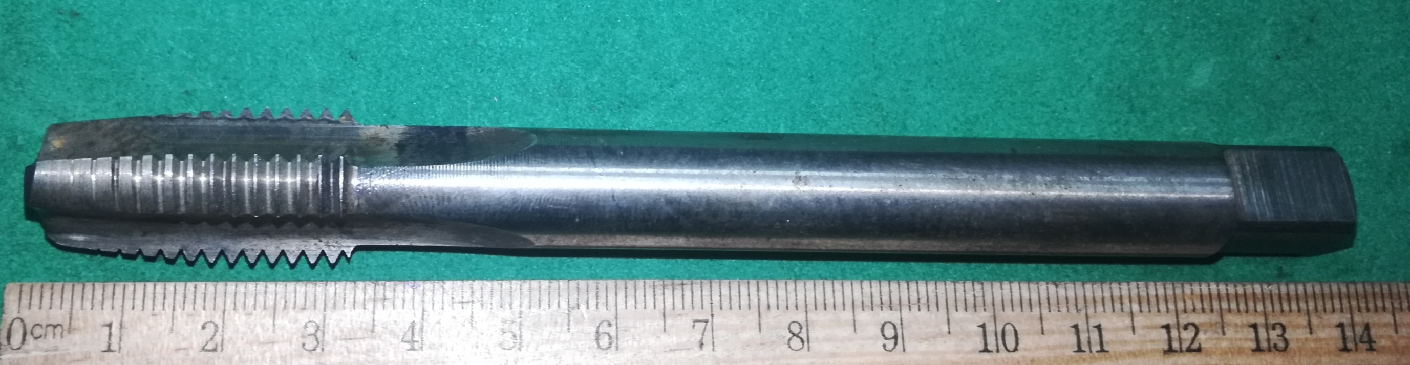 Метчик Гаечный М 16 (2) хвостовик с квадратом (135мм)