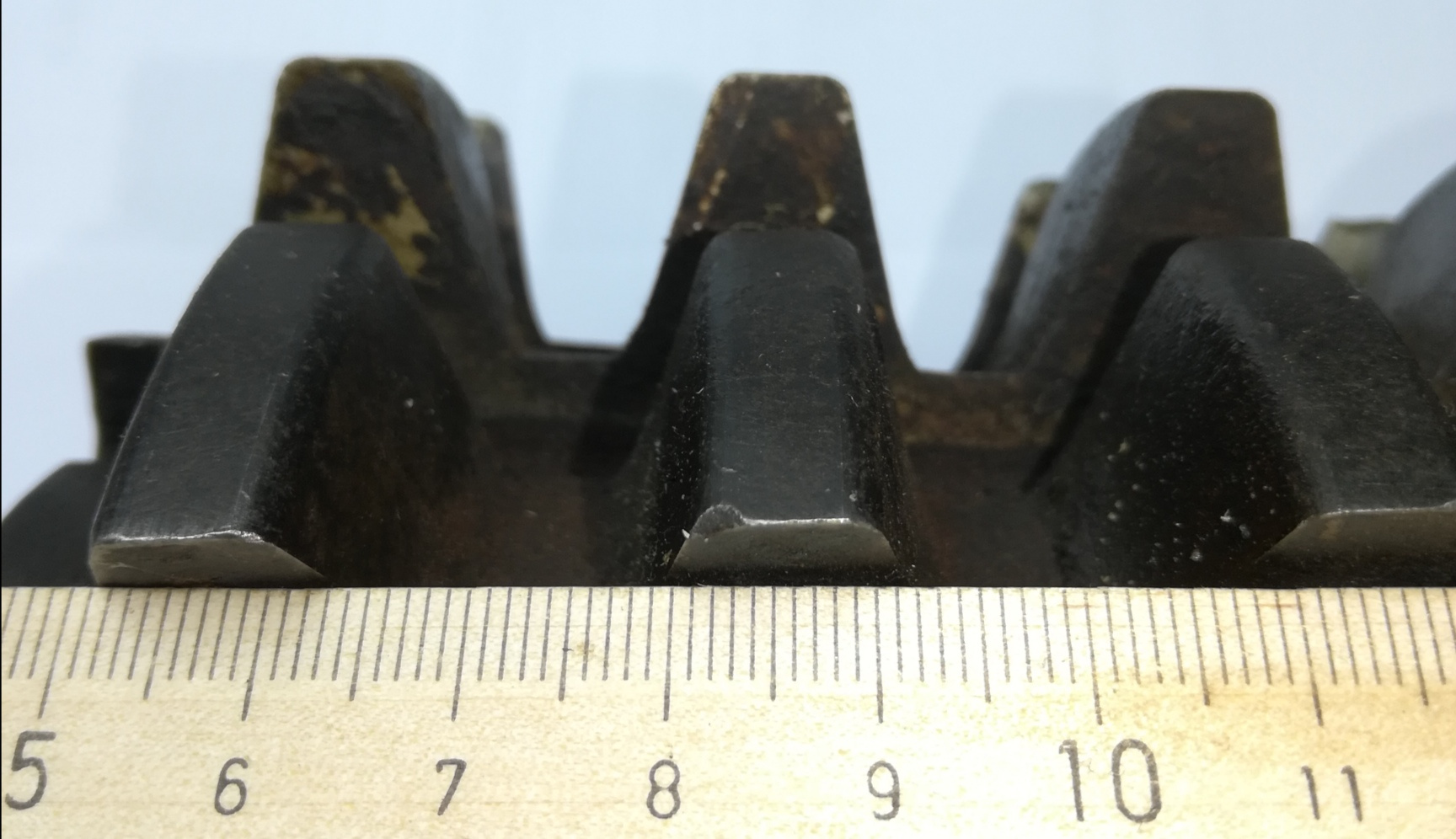 Фреза червячная зуборезная модульная М9,0 Кл-В 5°12'  t=28,27