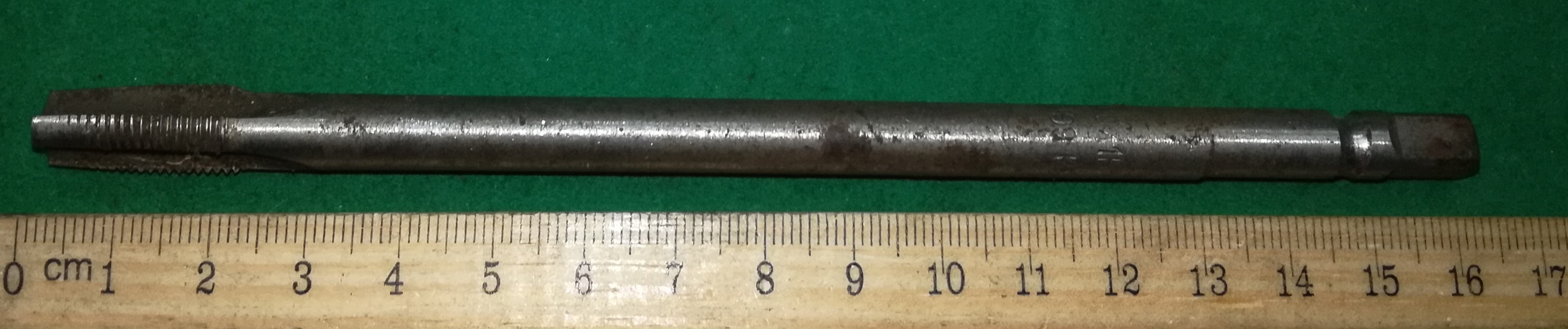 Метчик Гаечный М 10x1 хвостовик с квадратом (160мм)