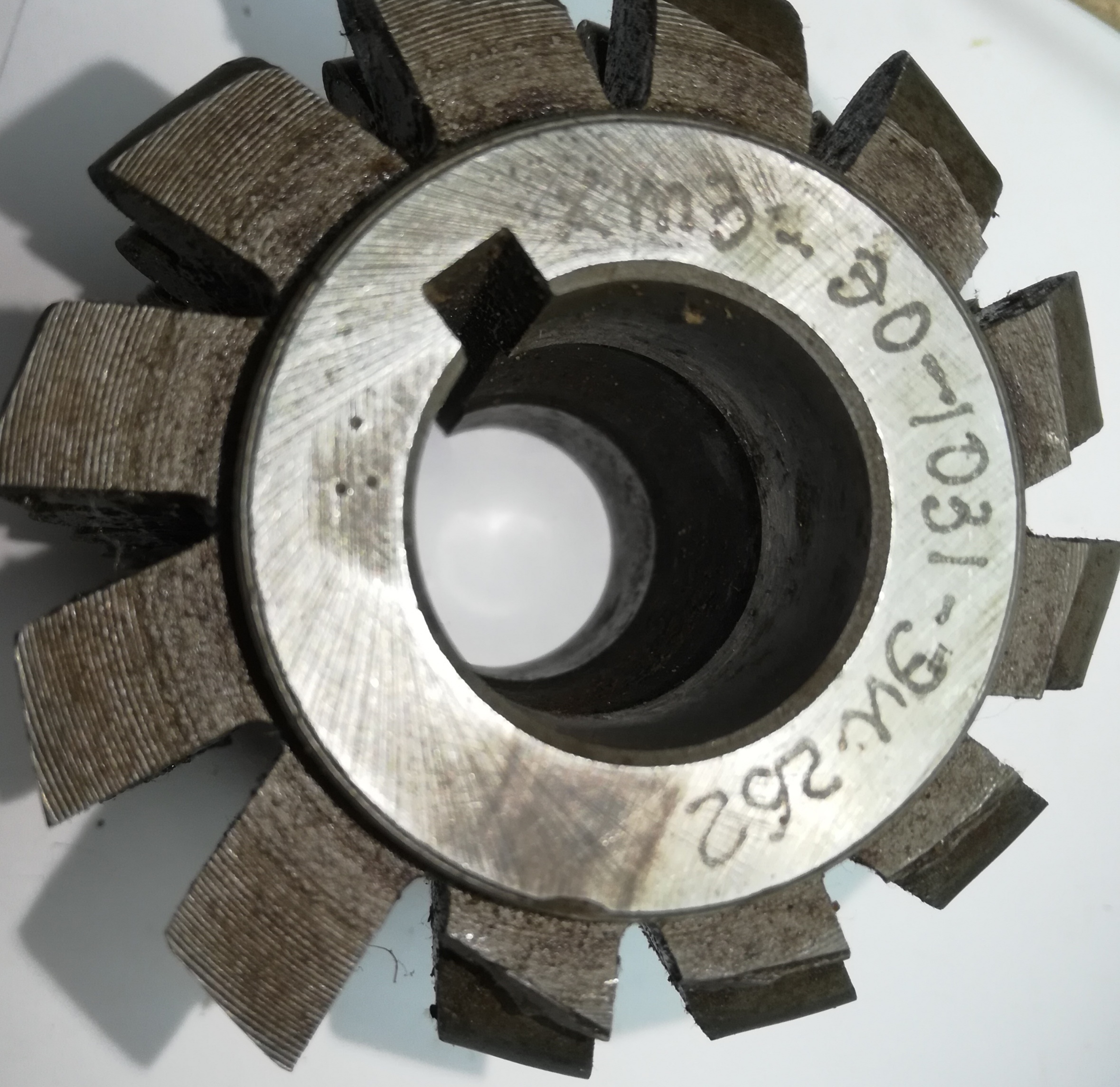 Фреза червячная для нарезания зубьев звездочек   t=1/2" 3332 3⁰32'