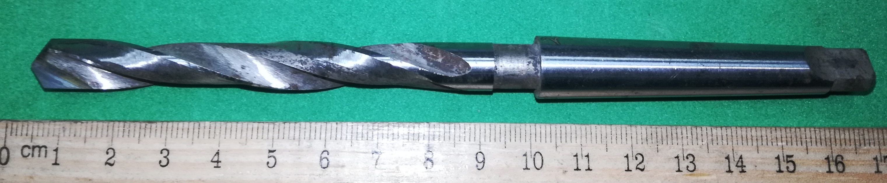 Сверло d 9,5 к/х КМ1 с напайной тв/с пластиной