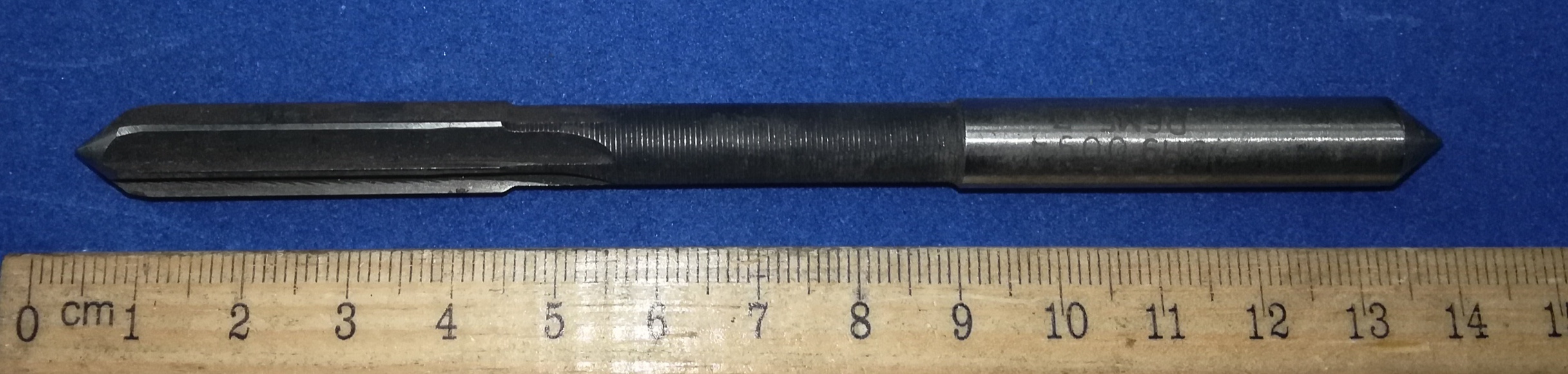 Развертка d  9 Н9 ц/х машинная Р6М5