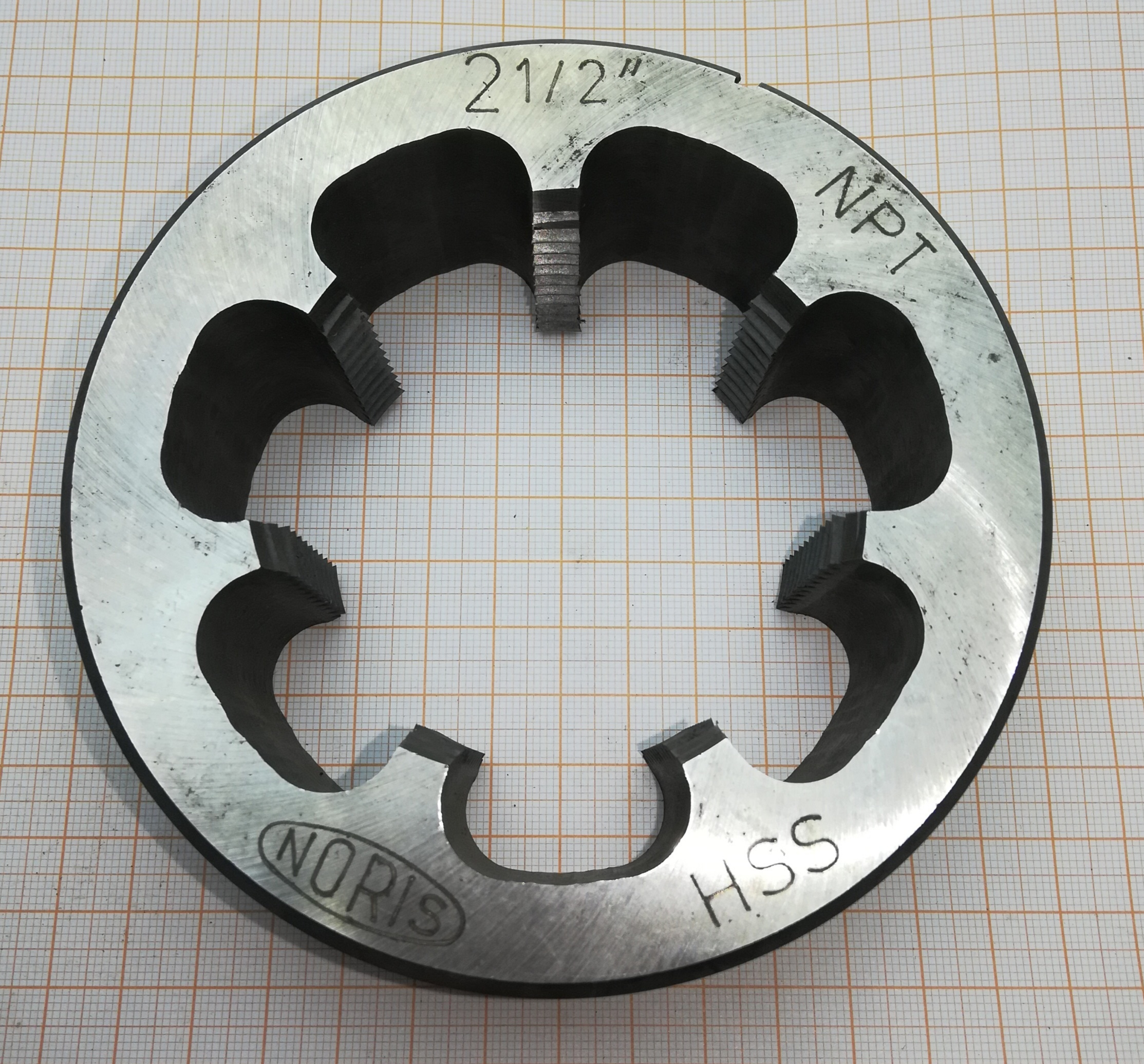Плашка коническая трубная NPT 2 1/2" HSS 60° (8 ниток)