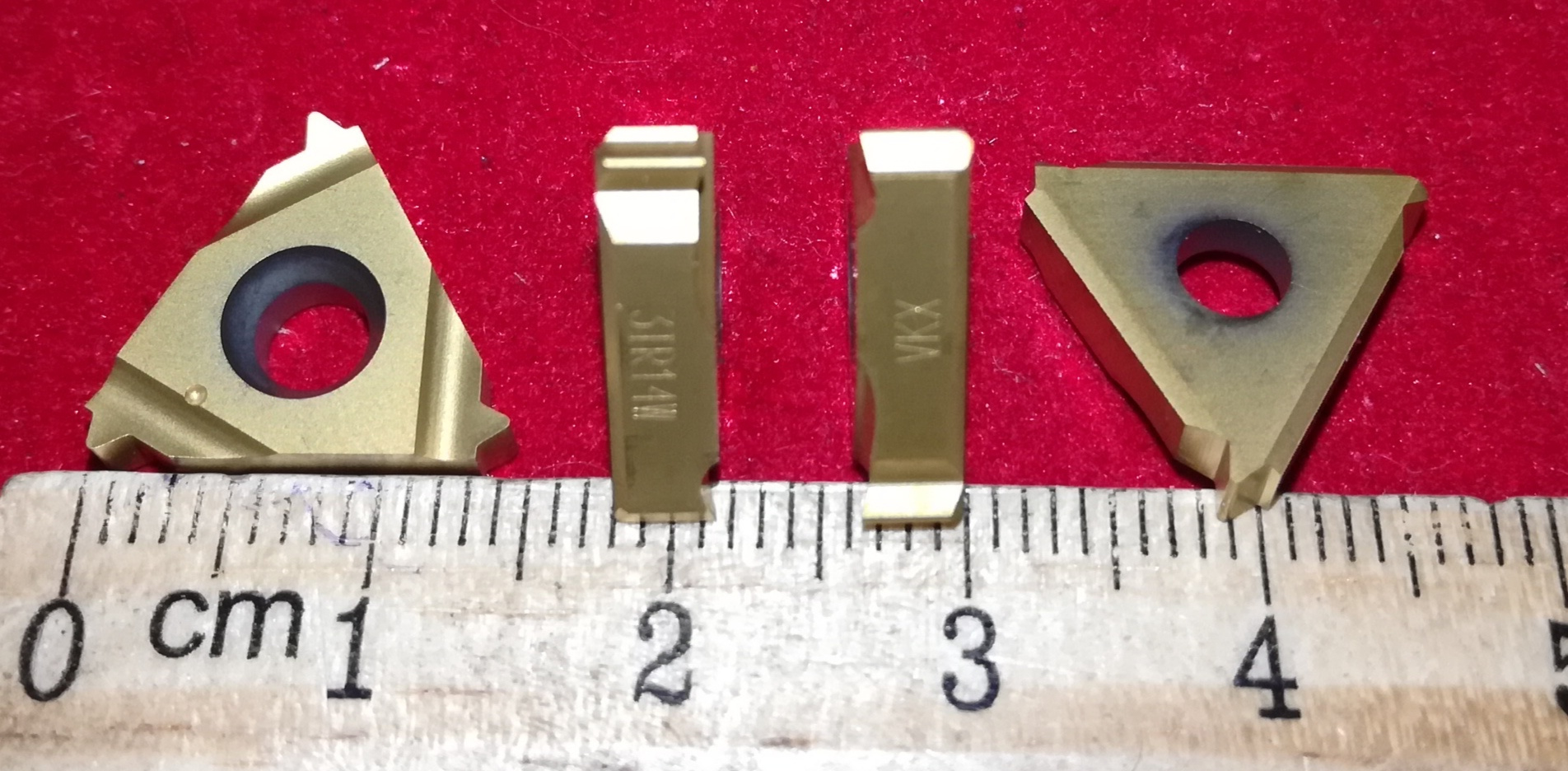 Пластина резьбовая внутренняя 16 (3IR 14 W) VKX