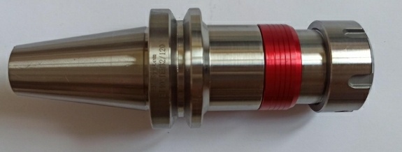 Резьбовой патрон BT40-ER32-120 с осевой компенсацией