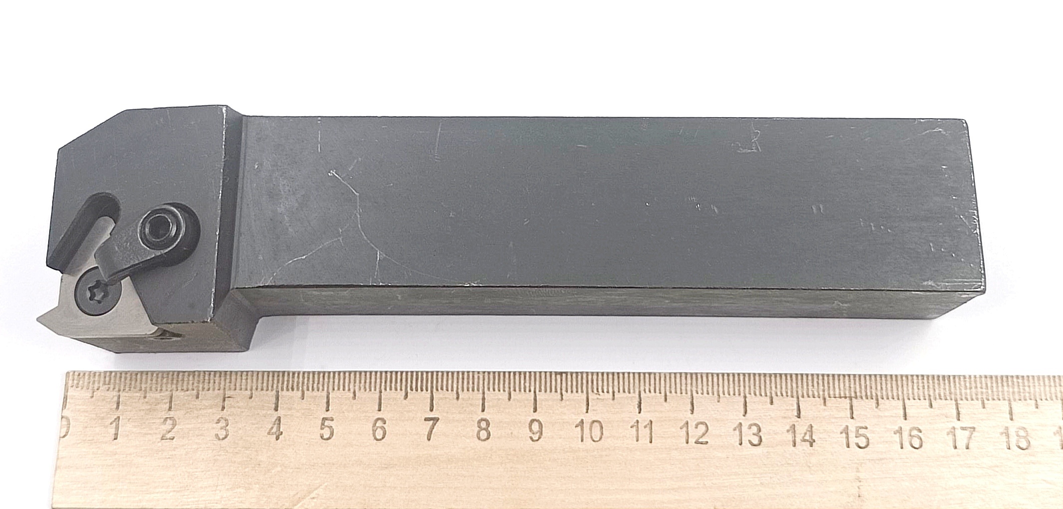 Державка резьбовая наружная SER 3232 P 27
