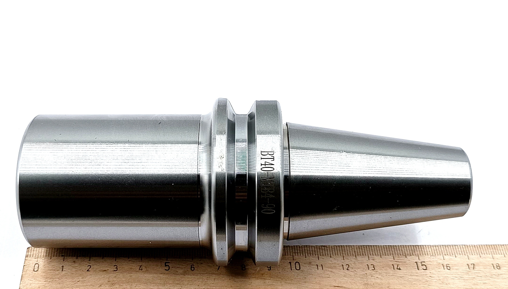 Оправка под концевую фрезу КМ4 BT40-MTB4-90