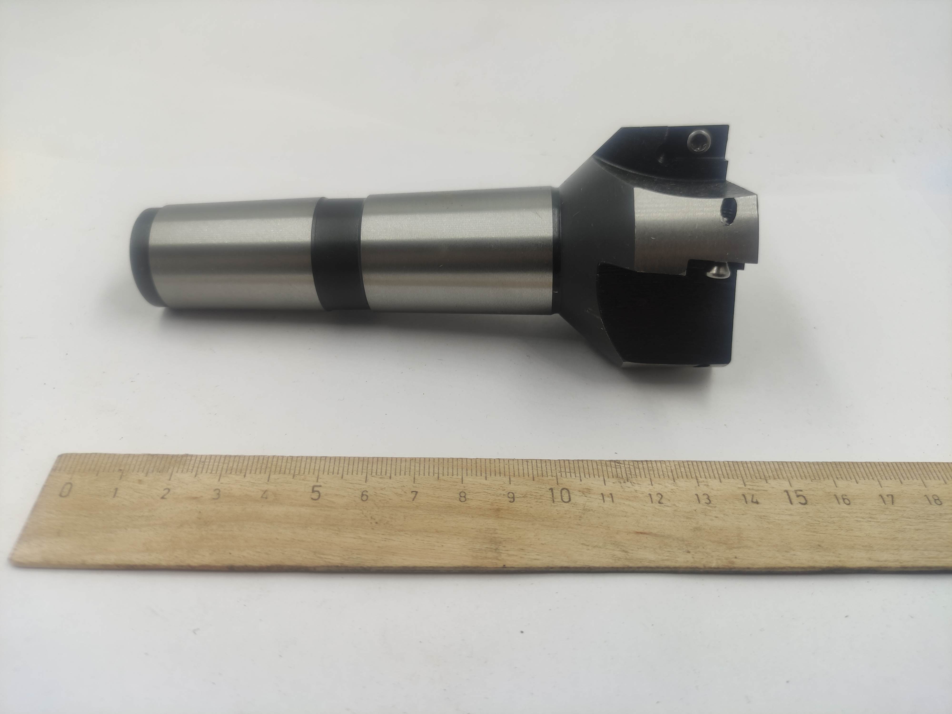 Фреза корпусная  d60 концевая с мех.креплением КМ 4 (BAP400R60T4 MTB4-M14)