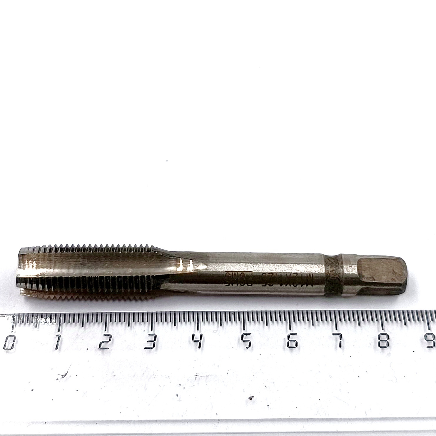 Метчик М12х1,25 м/р сквозной