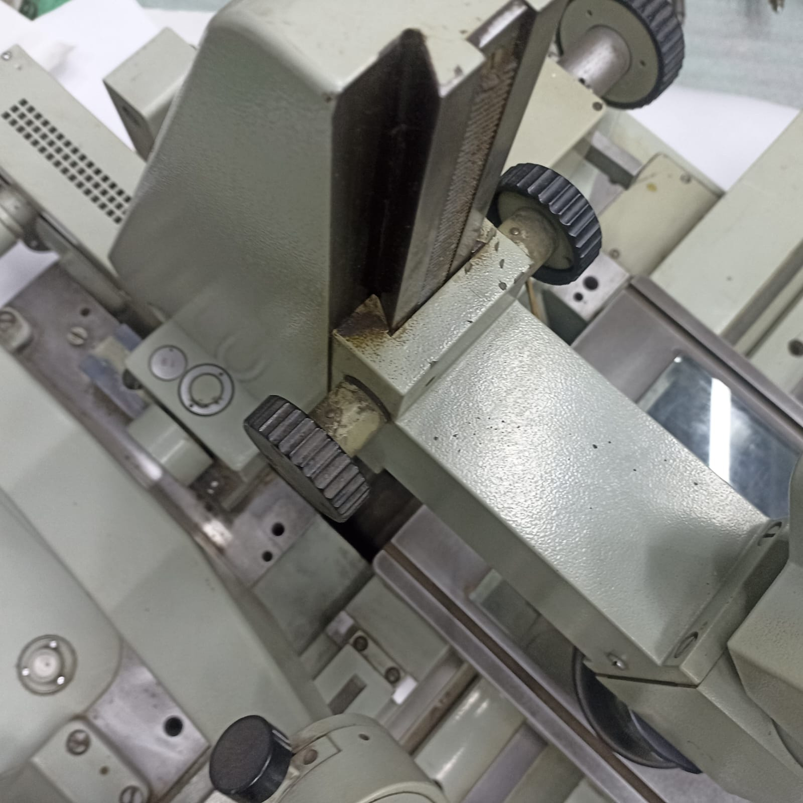 Микроскоп универсальный измерительный carl zeiss jena