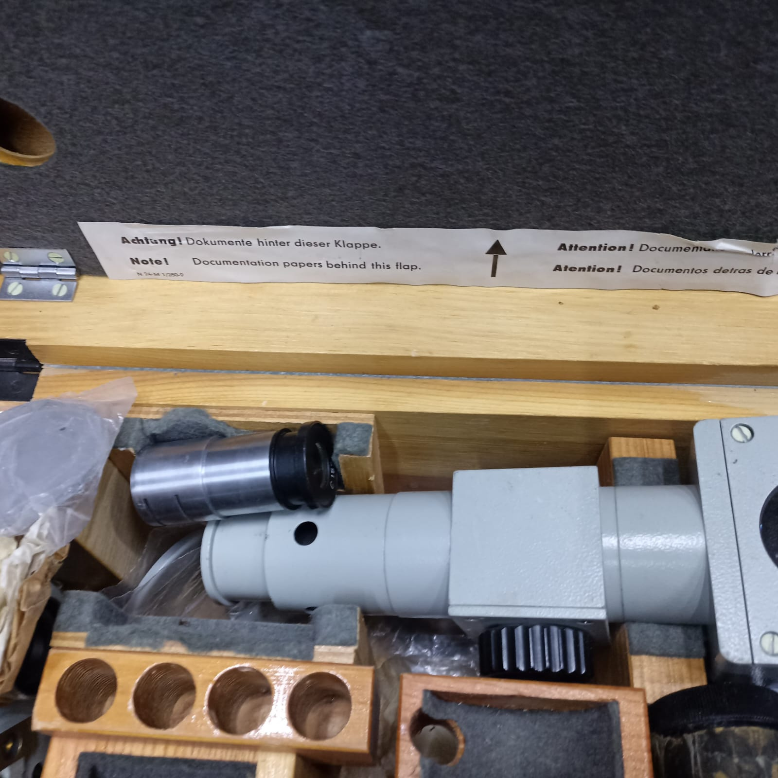 Микроскоп универсальный измерительный carl zeiss jena