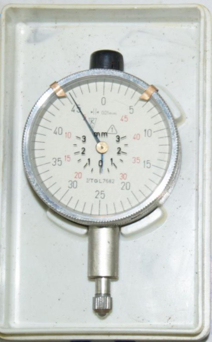 Индикатор часового типа 0,01 мм, TGL 7682 -1