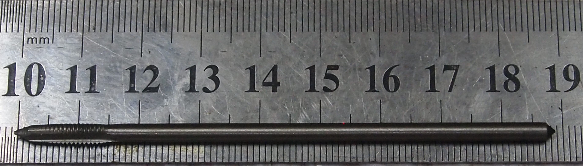 Метчик Гаечный М 4 ( 0,7 )  цилиндрический хвостовик (к-т из 3 шт)