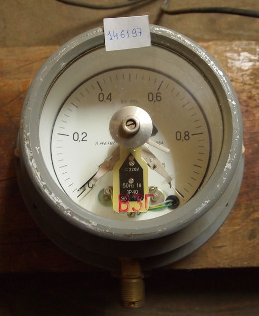 Манометр В Э - 16 Рб 0 - 1 кгс / см 2 ( 0,02 кгс / см 2 ) 220 В , 50 Hz , 1 А , №146197