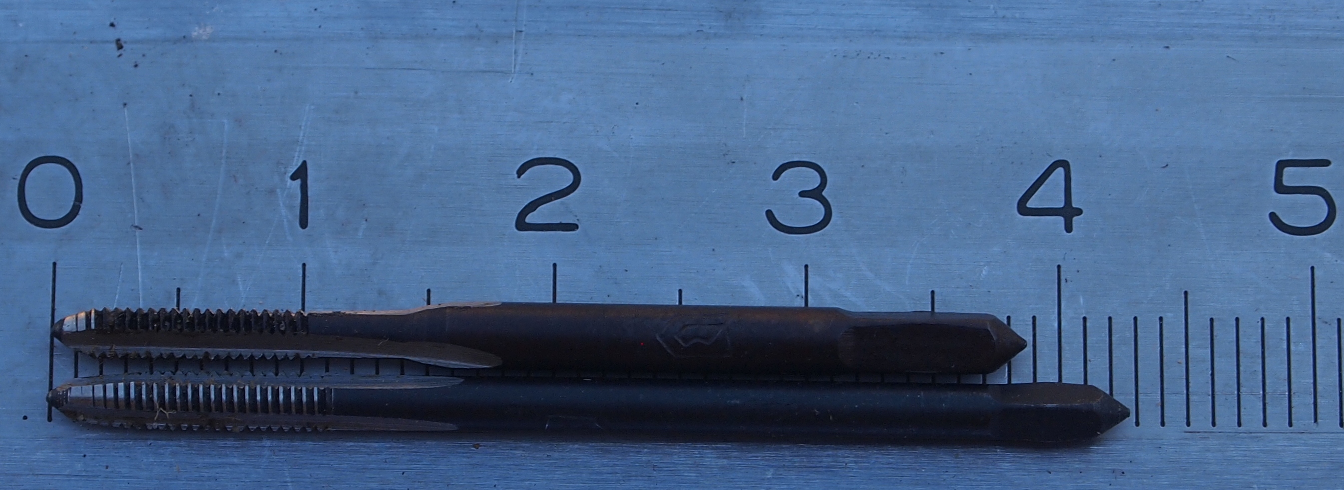 Метчик М 2,2 ручной ,  8 шт.
