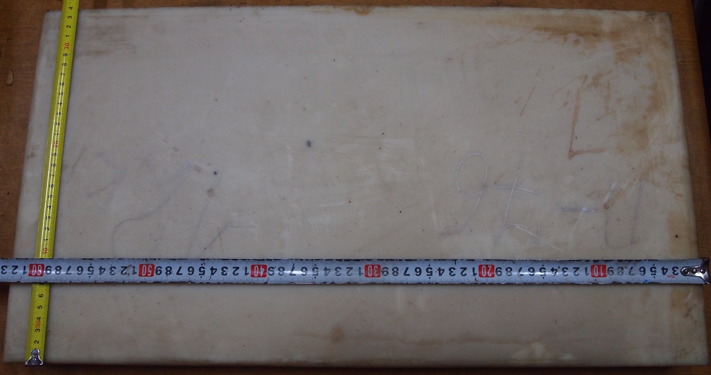 Капролон листовой  L 630 B - 340 S - 45 ( №17 )