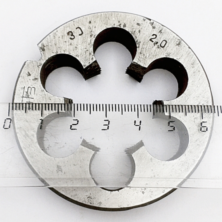 Плашка М30х2мм (d65мм, h14мм, 6-стружечных отв.)