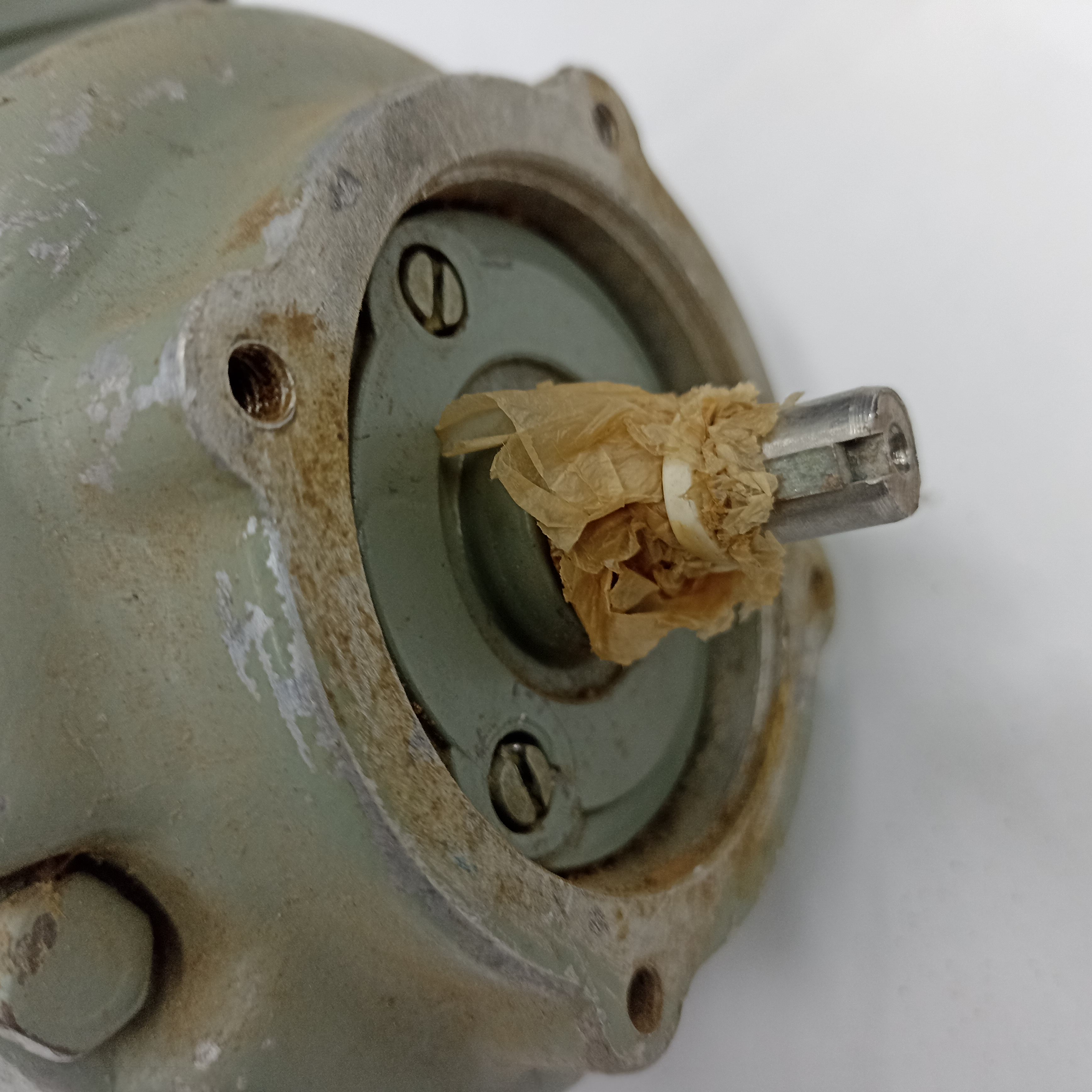 Электродвигатель асинхронный ТИП АПНО11/2, 220/380v,80w , 2690об/мин