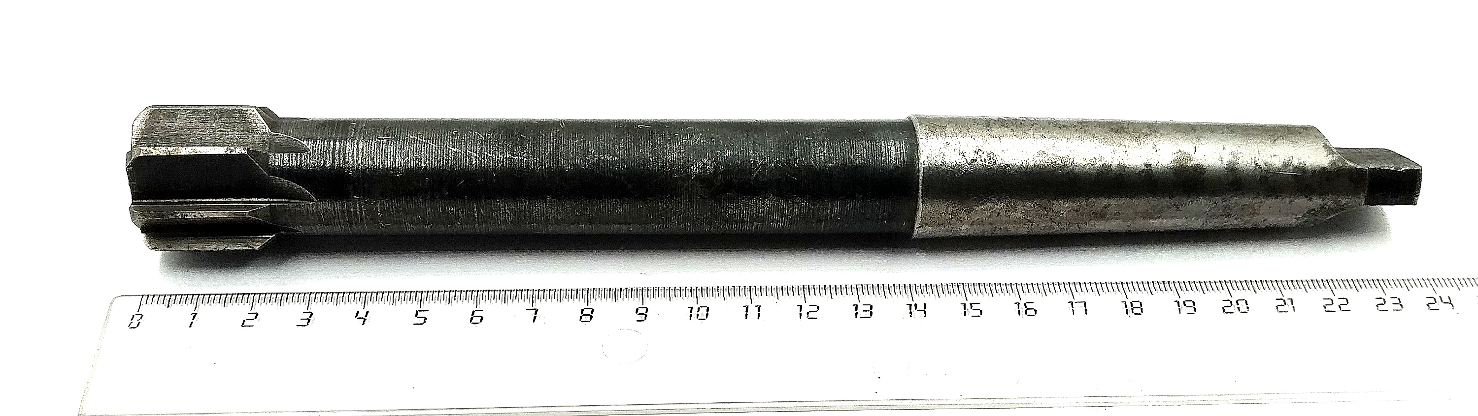 Развертка машинная d 28 к/х КМ3 Z=8