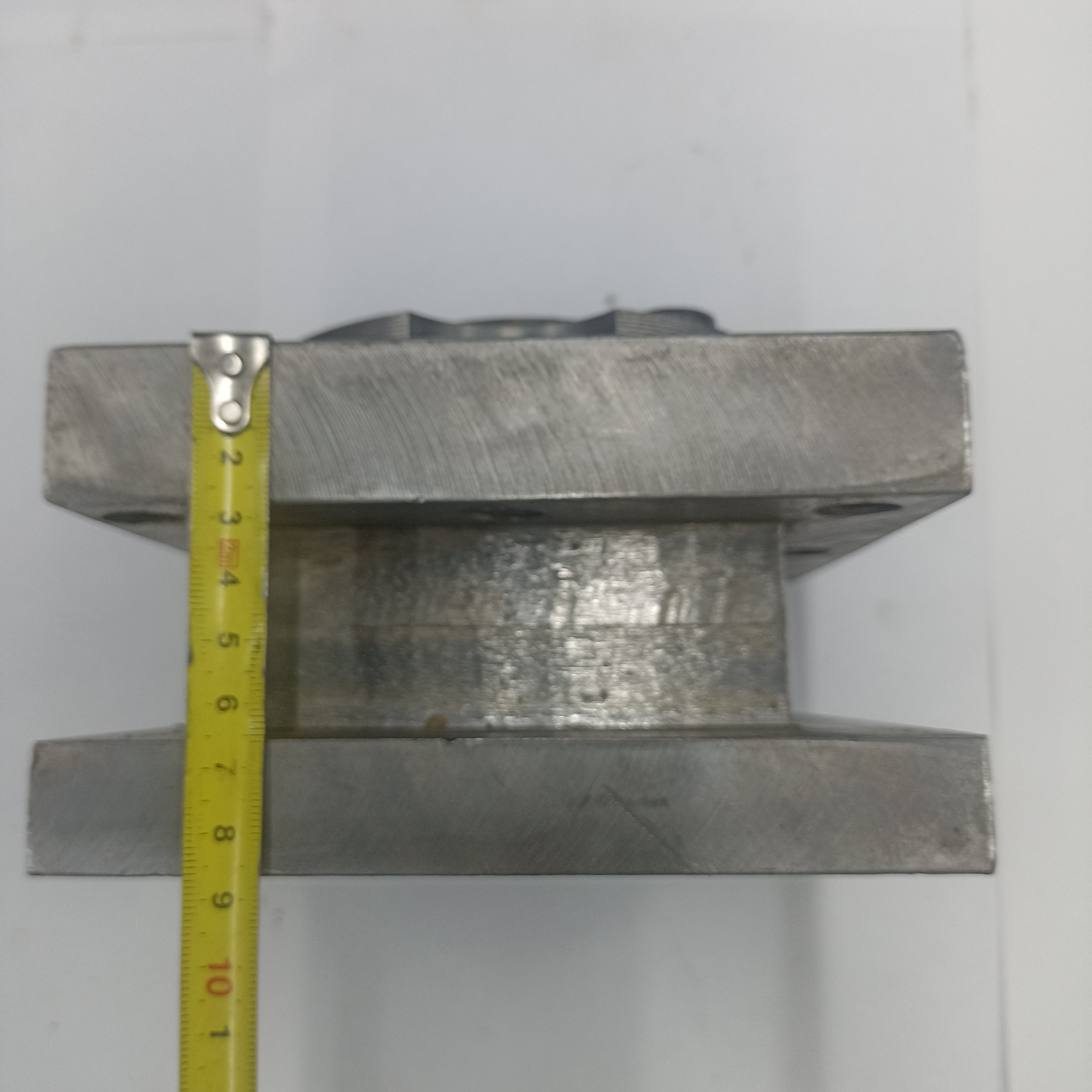 Резуедержатель 150Х150Х85   d48 мм