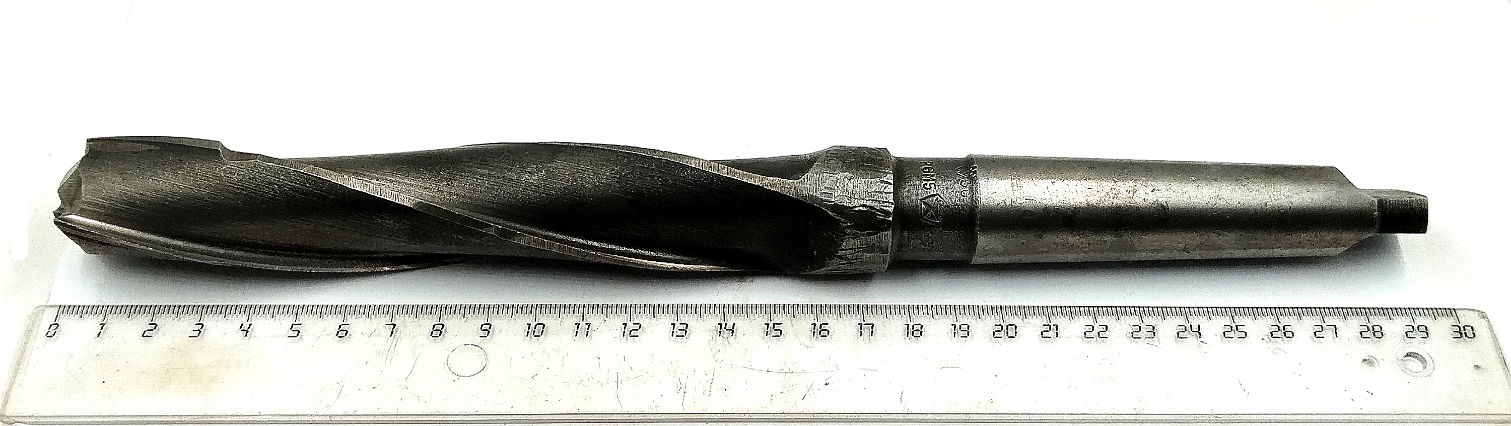 Зенкер цельный d 30 к/х КМ3 Z=3 Р6М5