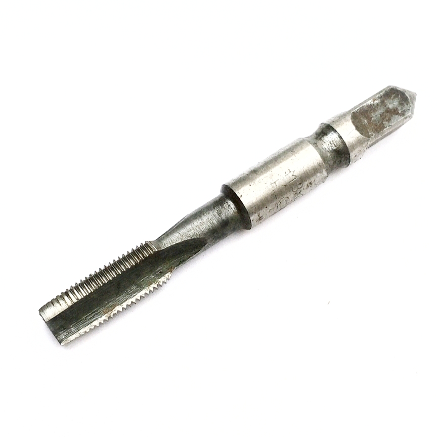 Метчик М8х0,75 м/р, сквозной