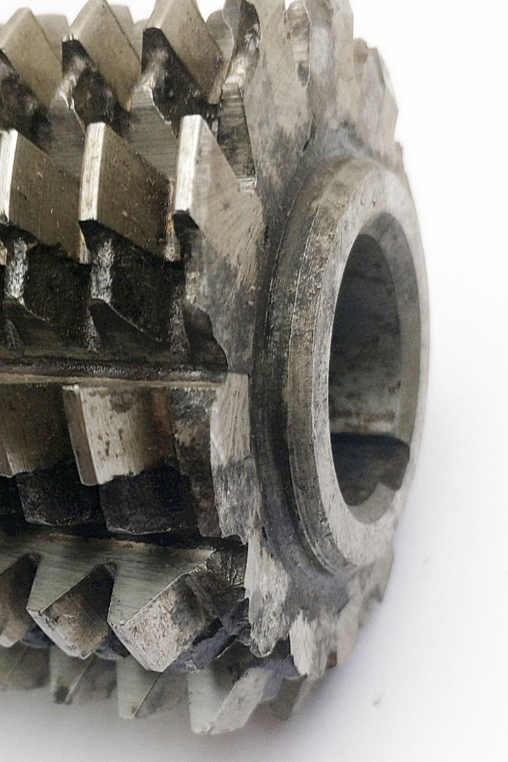 Фреза червячная зуборезная модульная М3,0 20° Р6М5 (скол)