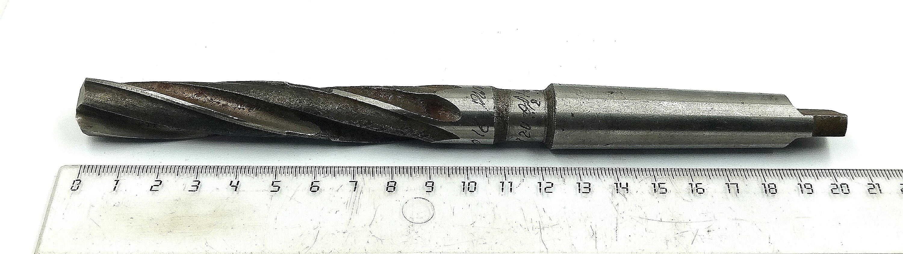Зенкер цельный d 16 к/х КМ2 Z=3 Р6М5 (Карандаш)