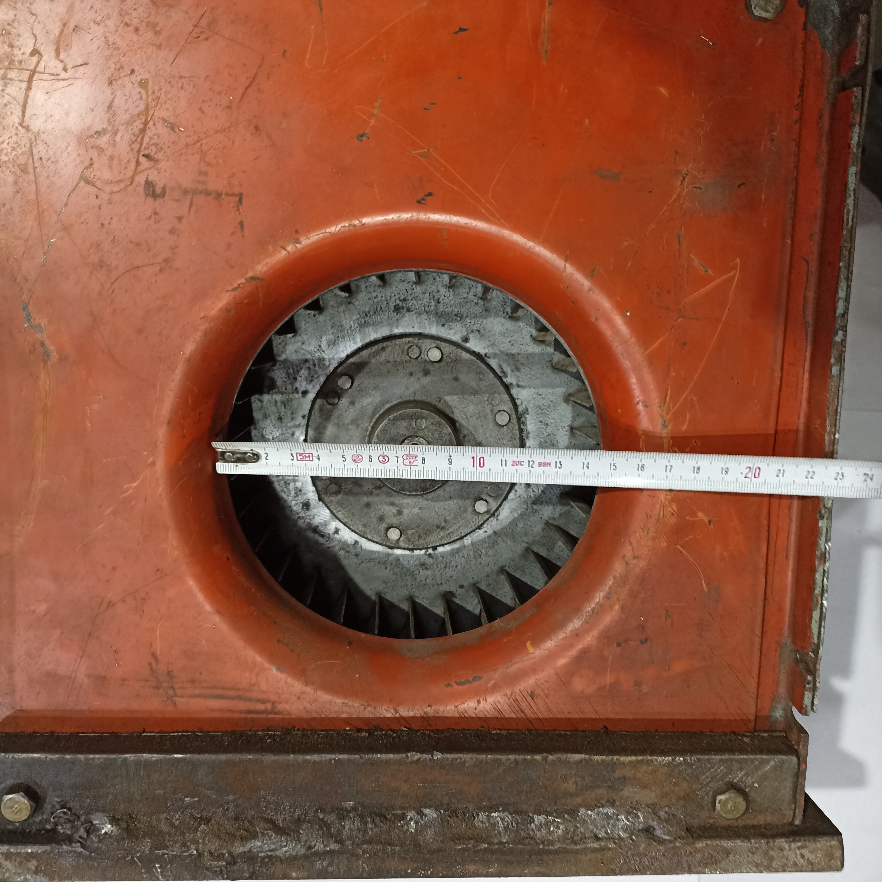 Вытяжка с электроматором 220/380V, 1360 об/мин, 0,37KW.