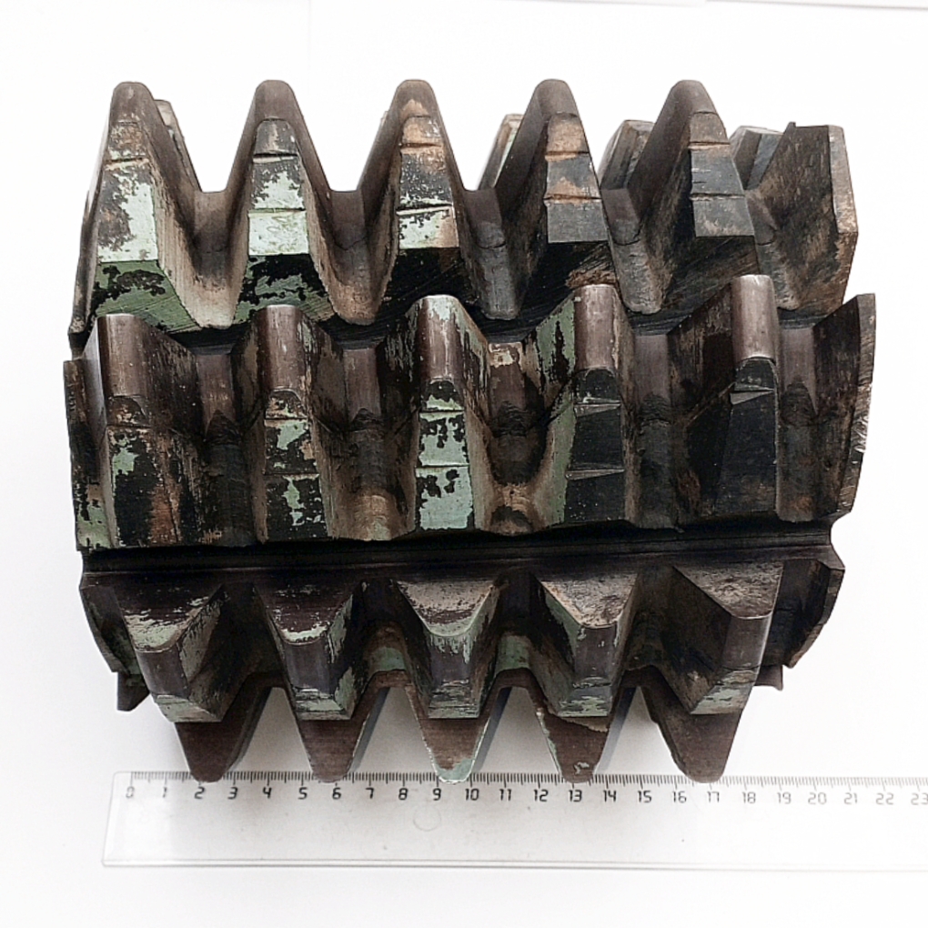 Фреза червячная зуборезная модульная М10,0 Кл-С 20° 3°46' 7242 Р6М5