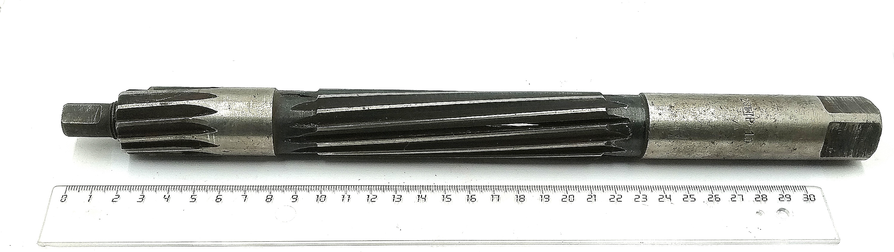 Развертка ручная разжимная d 28 Р-10
