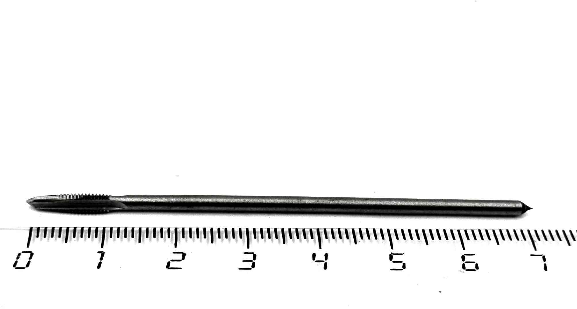 Метчик Гаечный М 3 ( 0,5 ) цилиндрический хвостовик (4шт)