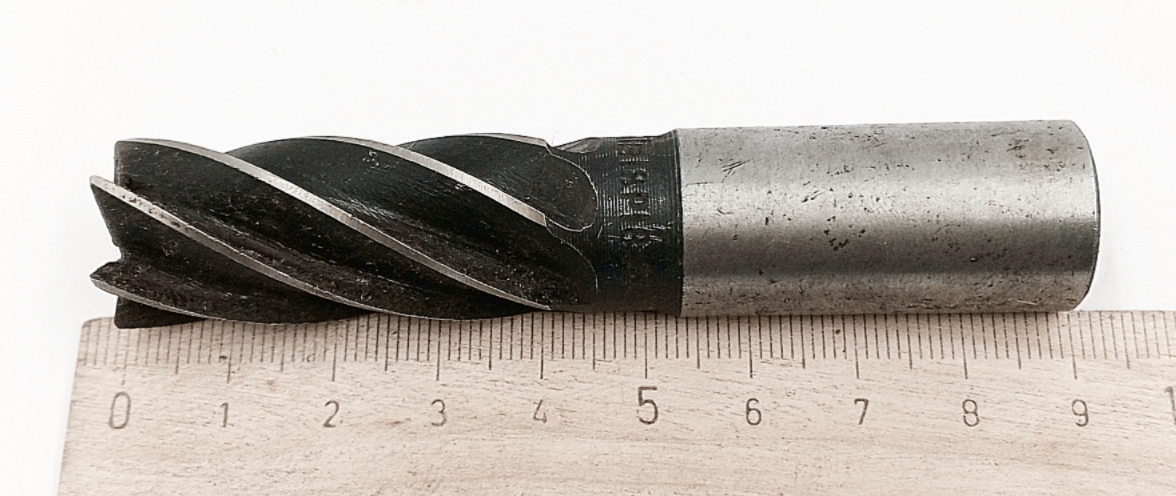 Фреза Концевая d18х90 Р18 z=6 ц/х