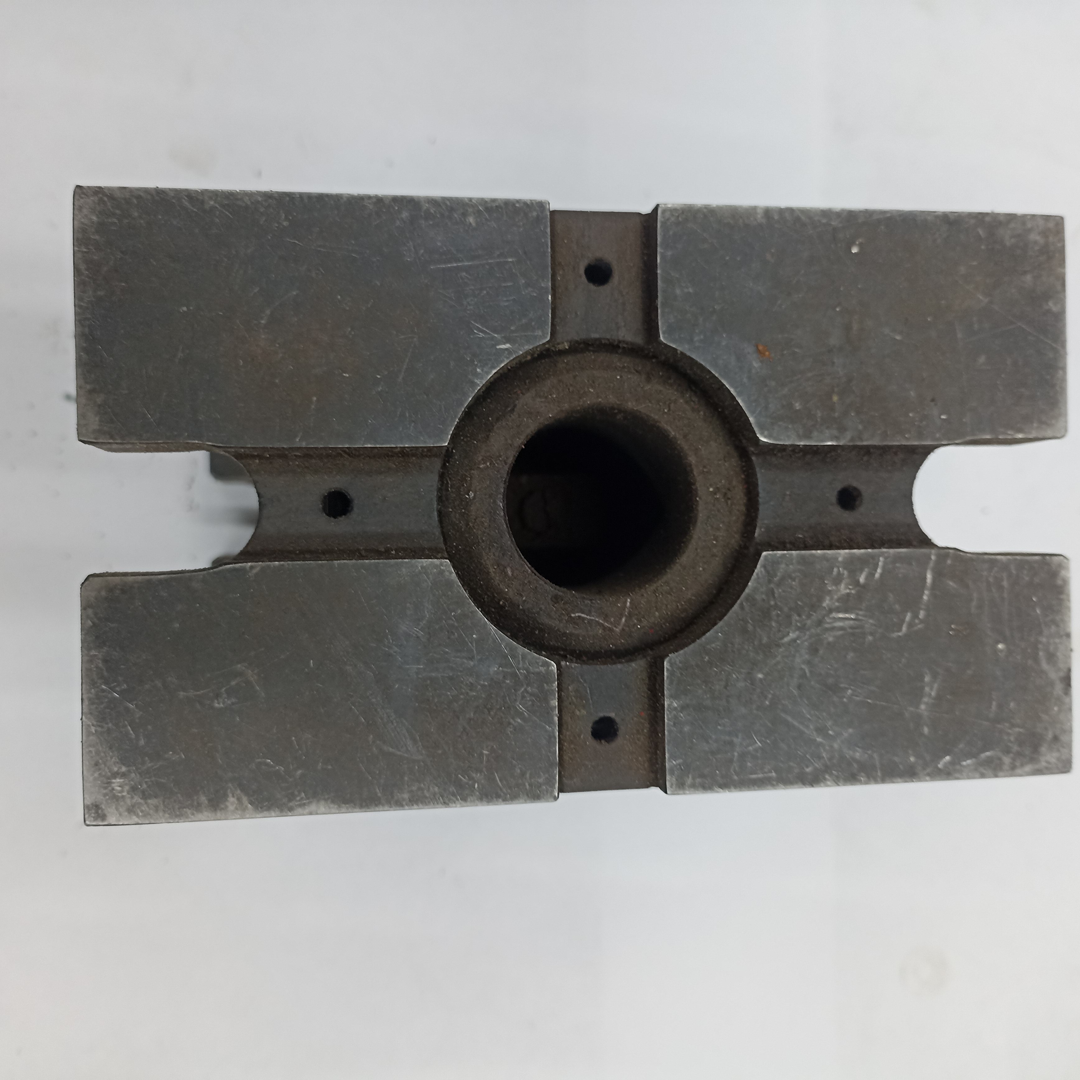 Домкрат (УСП) для фрезерного станка высота MAX 210mm, min 140mm