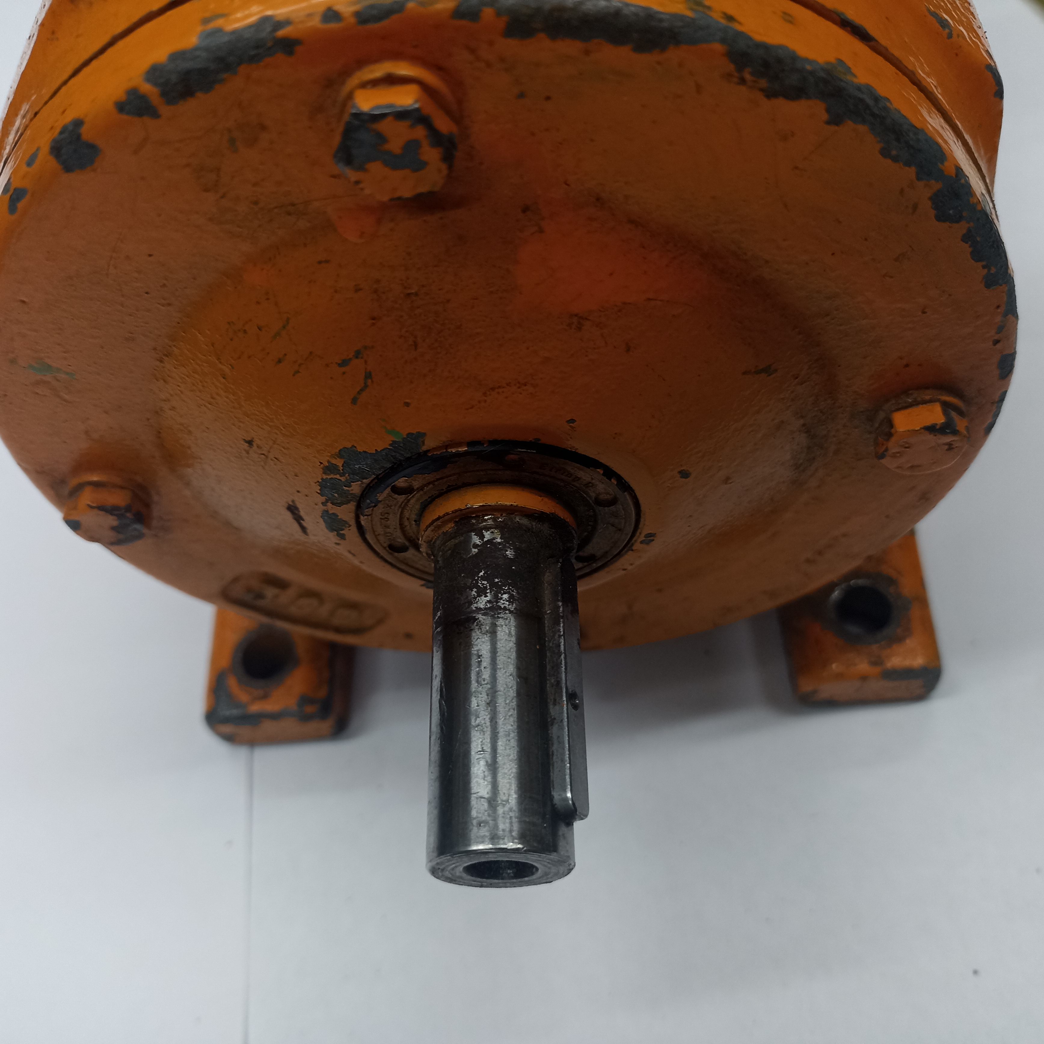Мотор редуктор R302DT71C4 , 220/380V, 1400/78 об /мин, 0,25 KW, Германия