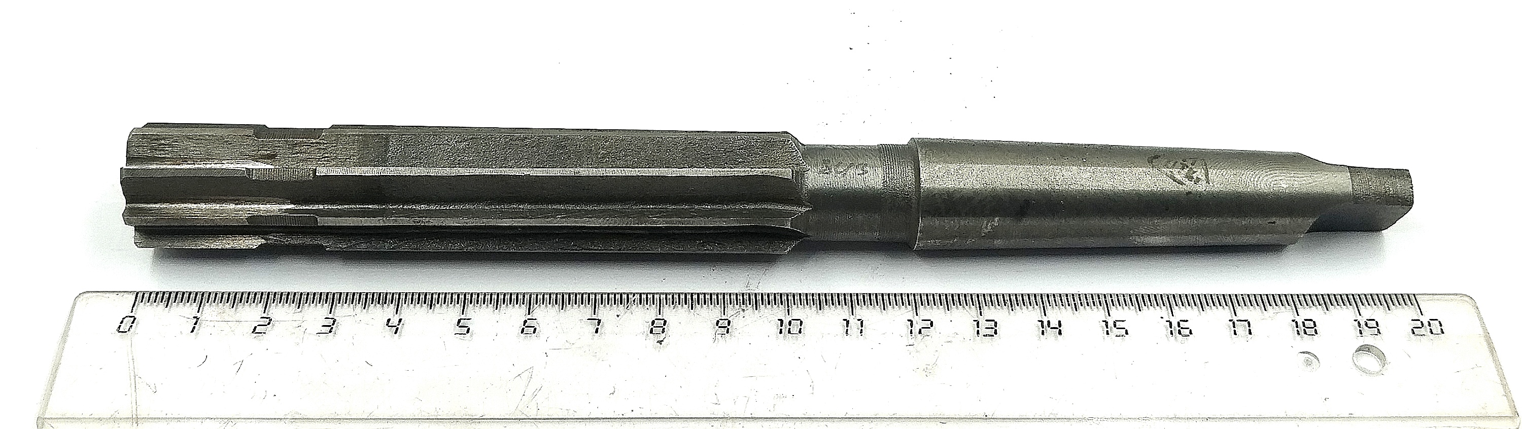 Развертка машинная d 20 к/х КМ2 Р6М5К5 Z=8 (Карандаш)