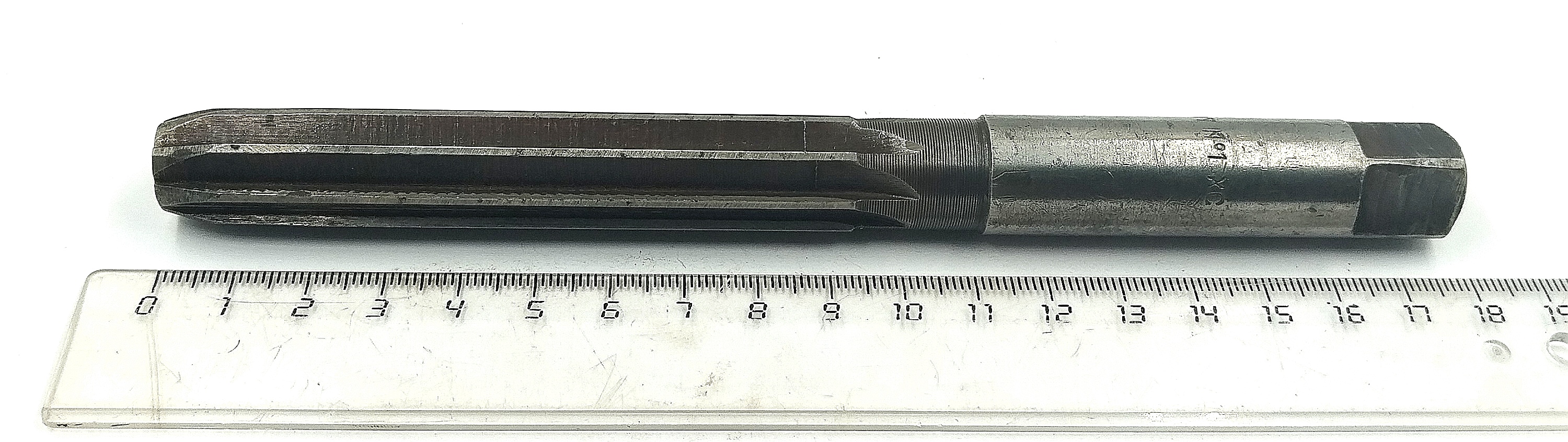 Развертка ручная d 17 ХС №1 ц/х Z=8