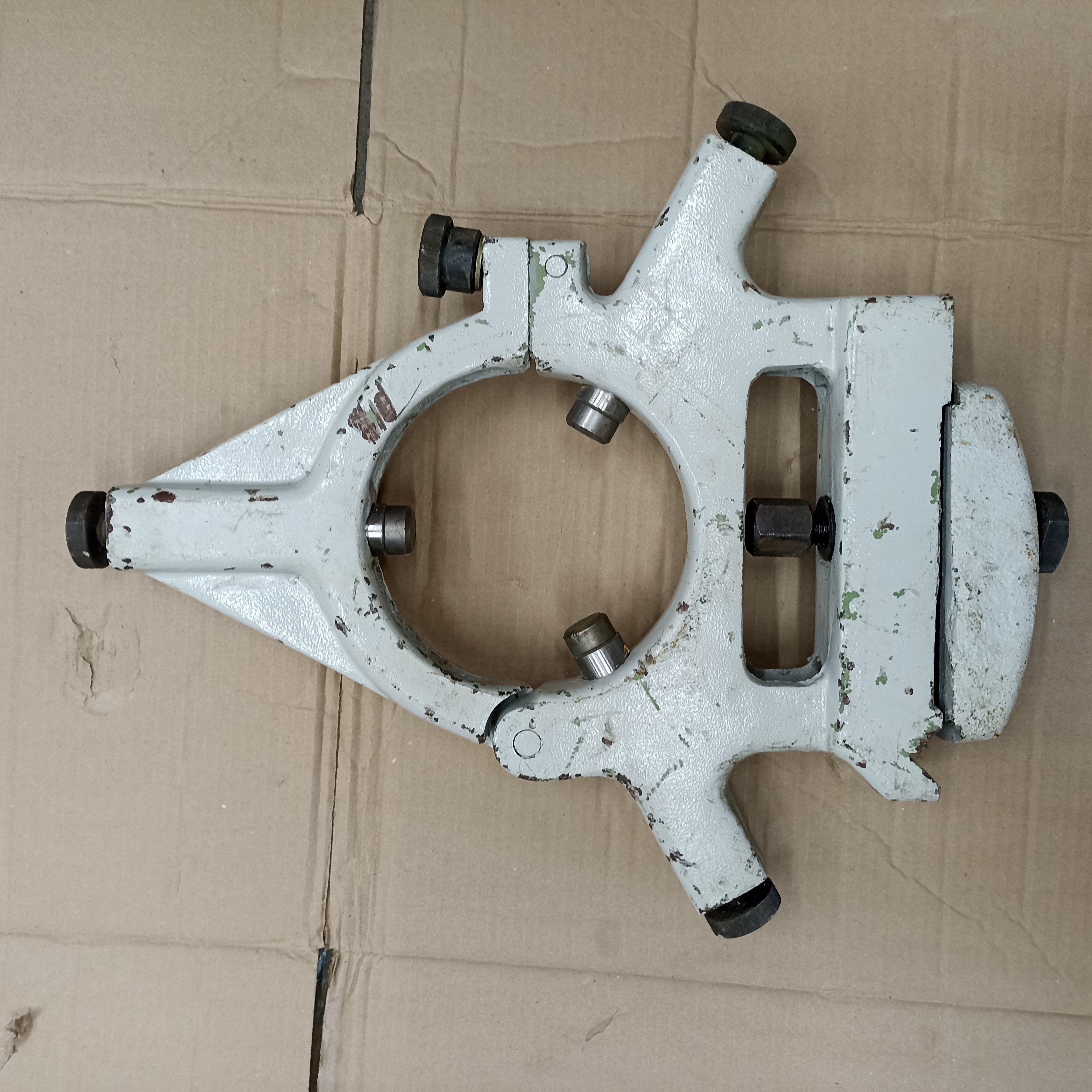 Люнет неподвижный CD 6140 A 180мм