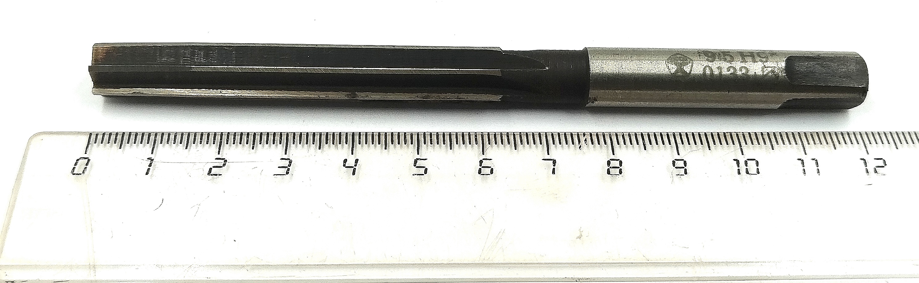 Развертка ручная d 9,5 H9 ц/х Z=6