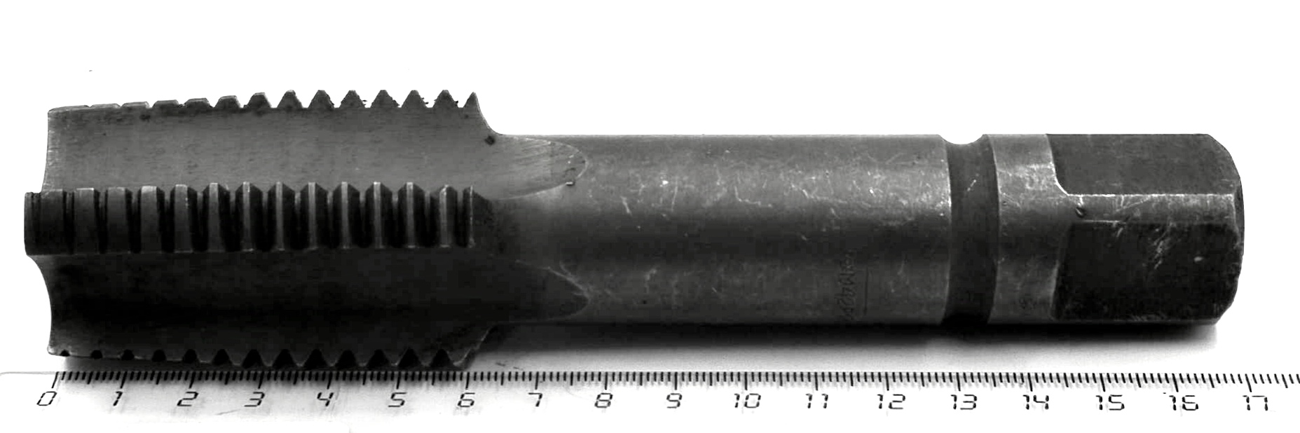 Метчик М42х4,5 м/р №1 Р18