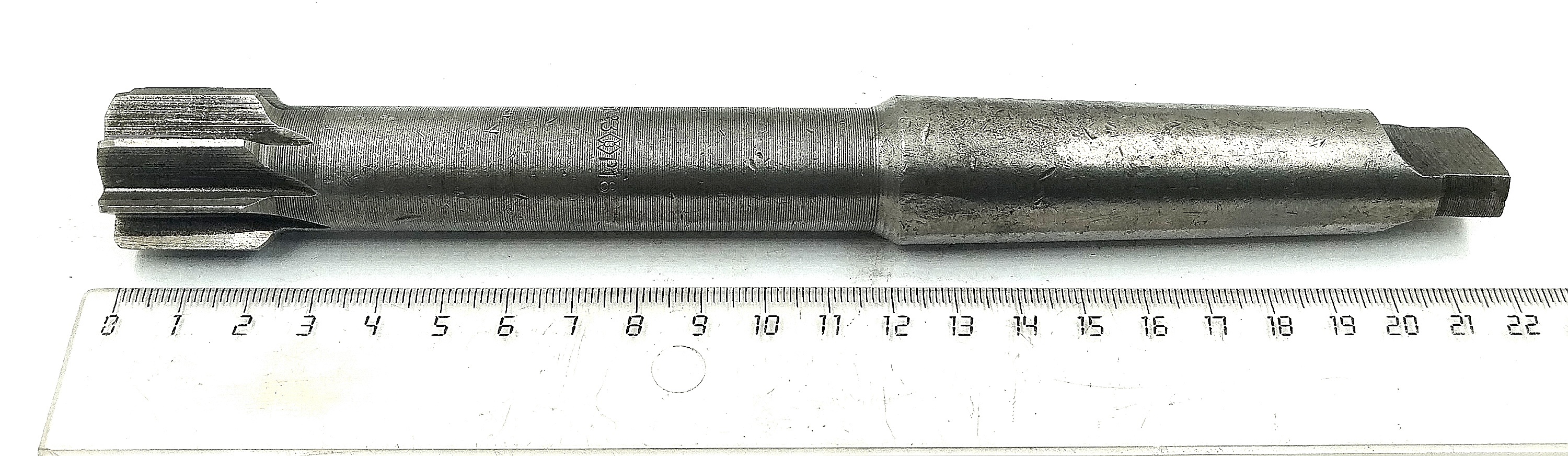 Развертка машинная d 26 №3 к/х КМ3 Р18 Z=8