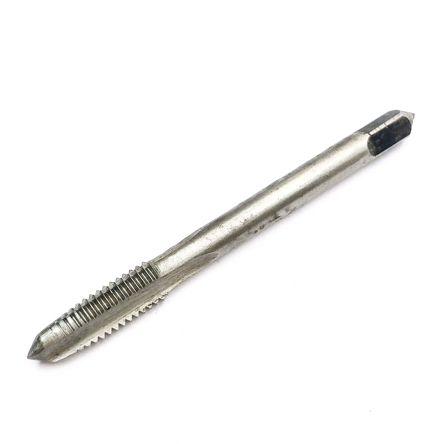 Метчик М8х1,25 ручной, сквозной, Р18