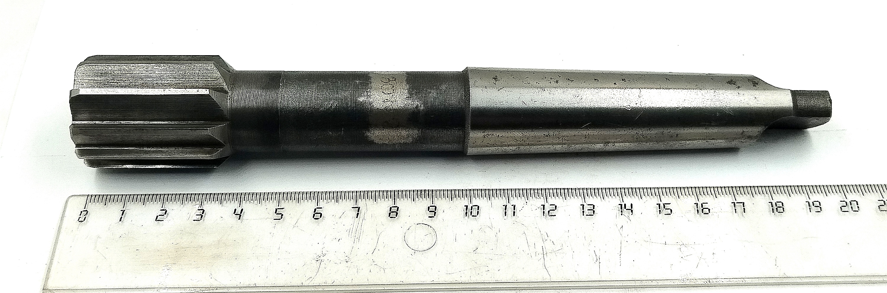 Развертка машинная d 30 №2 к/х КМ3  Z=10 (Карандаш)