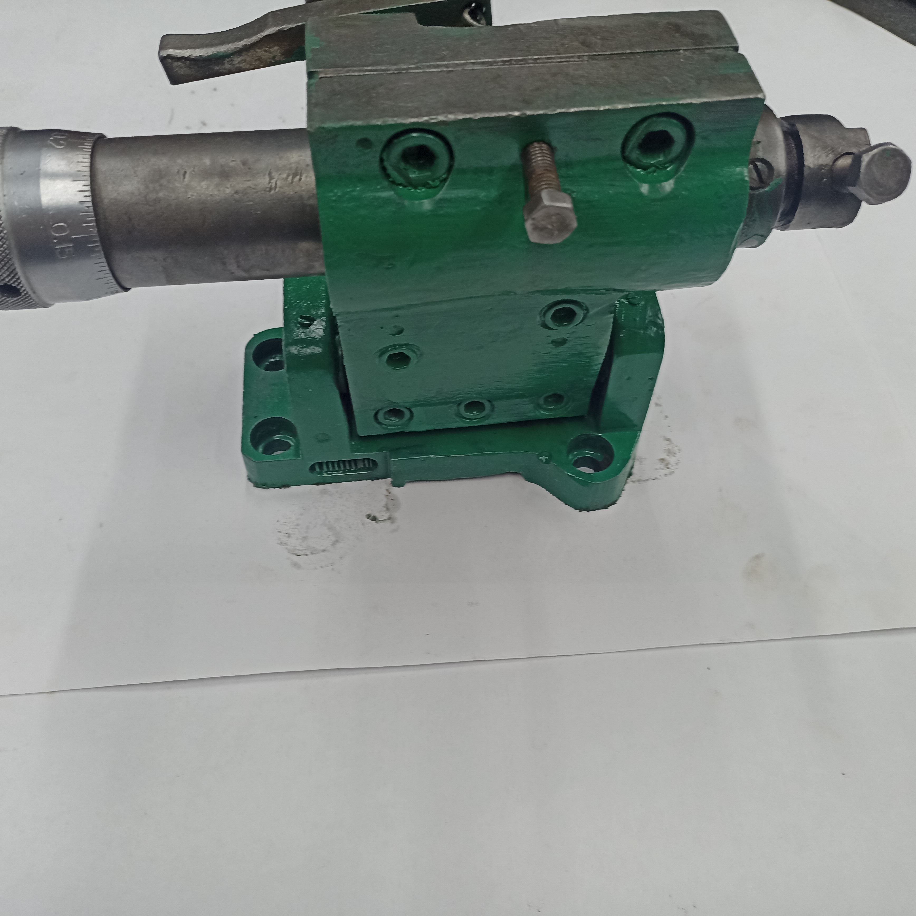 Приспособление для правки абразивных кругов