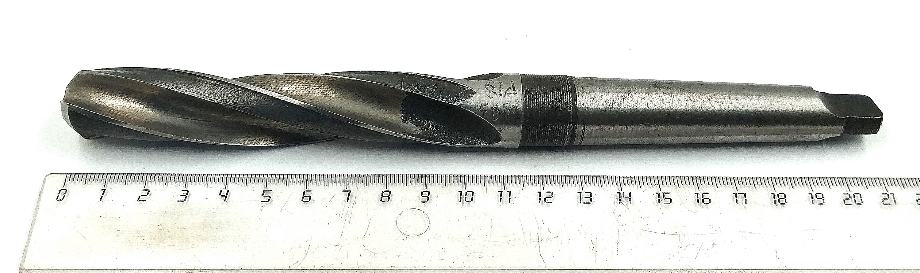 Зенкер цельный d 20 №3 к/х КМ2 Z=3 Р18